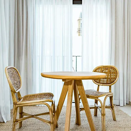 Seaclub Apartment *