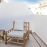 Seaclub By Roomservices