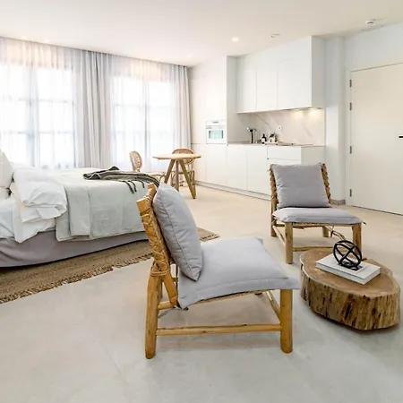 A7- Seaclub By Roomservices Апартаменты