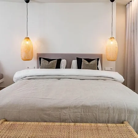 A7- Seaclub By Roomservices Апартаменты